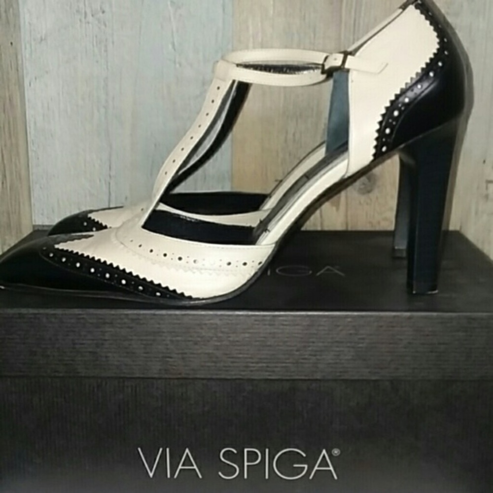 Via Spiga spectator shoes